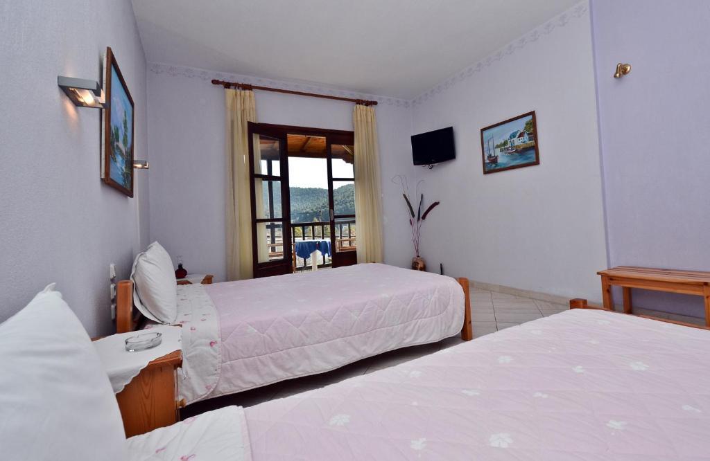 Aris Junior Studio & Apartments 尼欧克利马 外观 照片